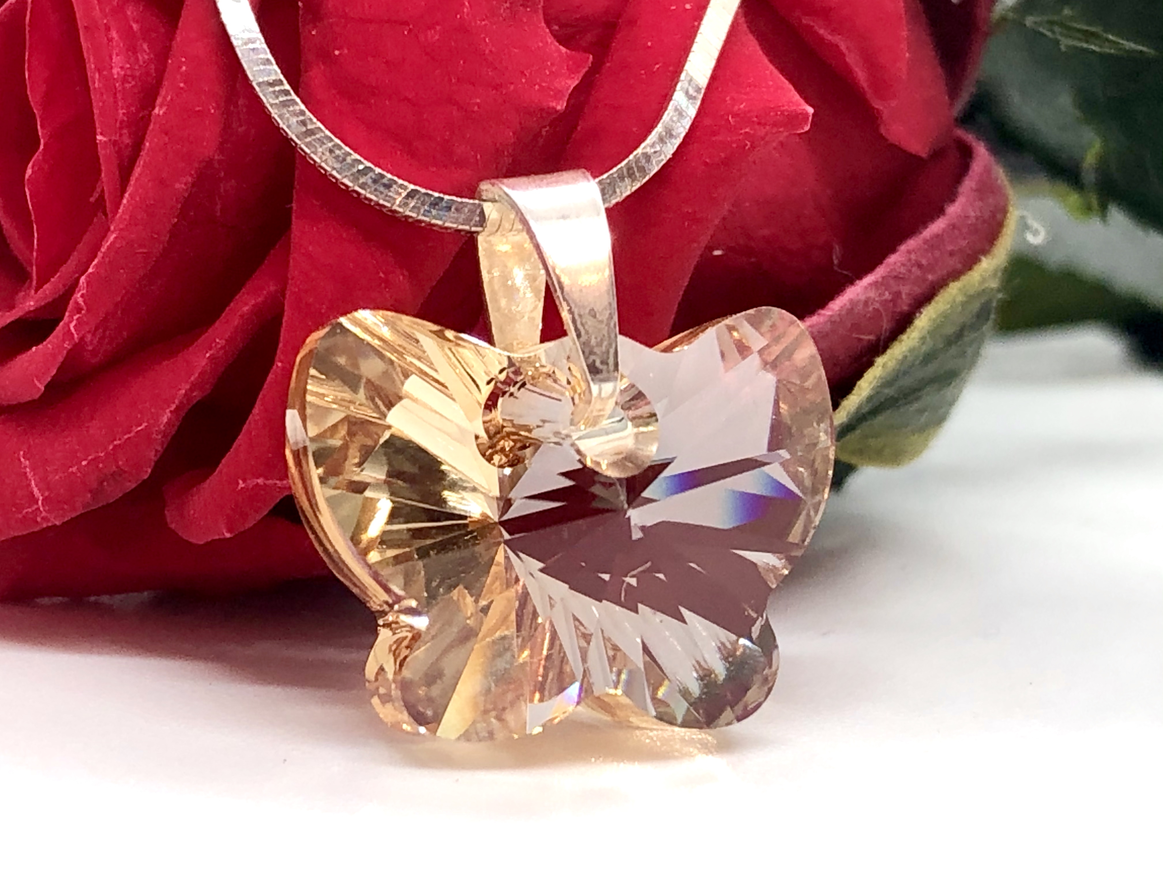 Motýl 20 mm Crystal Golden Shadow