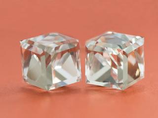Náušnice pecka 8 mm Crystal